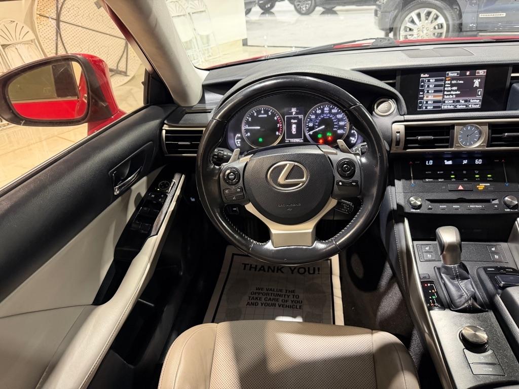 Lexus IS 200t 2016