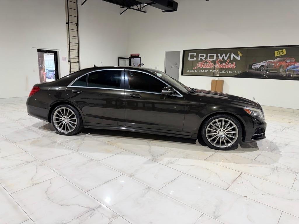 Mercedes-Benz S-Class S550 2015