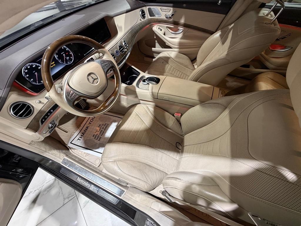 Mercedes-Benz S-Class S550 2015