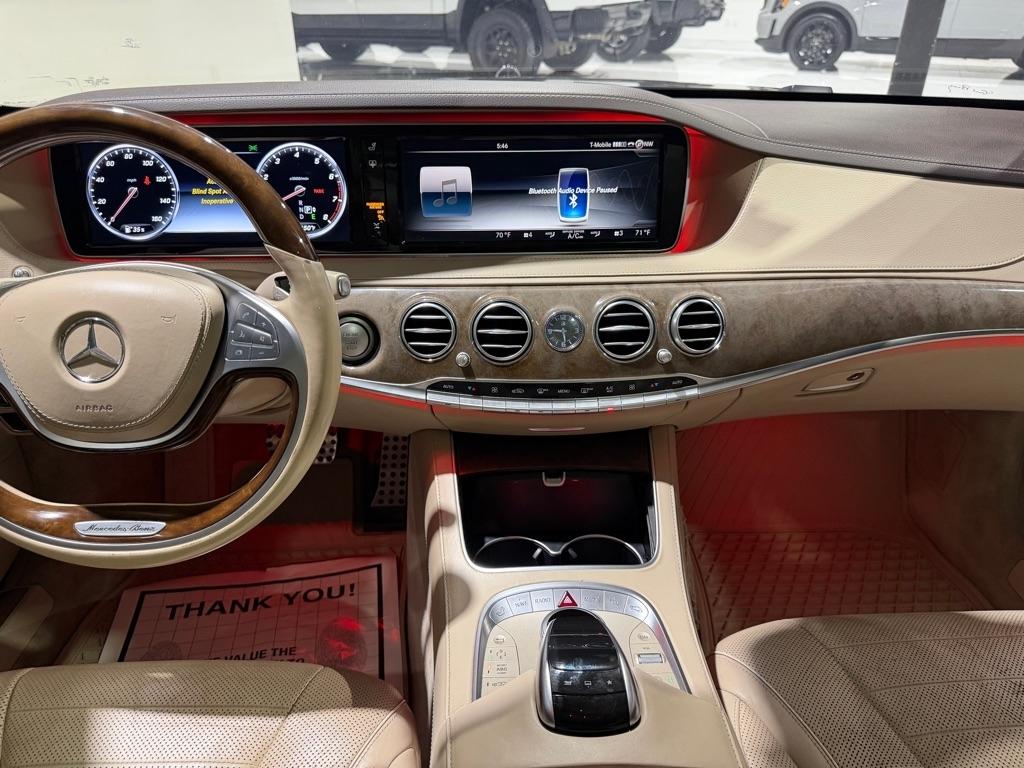 Mercedes-Benz S-Class S550 2015
