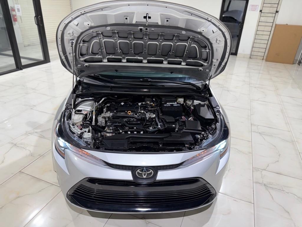 Toyota Corolla LE 2024