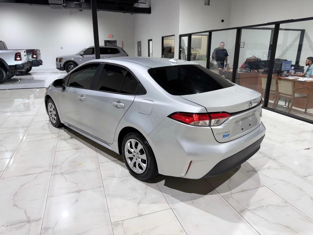 Toyota Corolla LE 2024