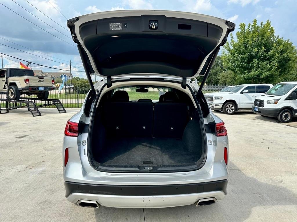 Infiniti QX50 LUXE 2021