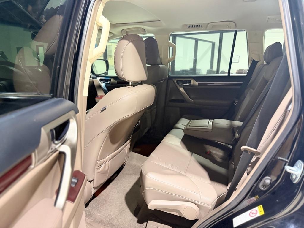 Lexus GX 460 Base 2019