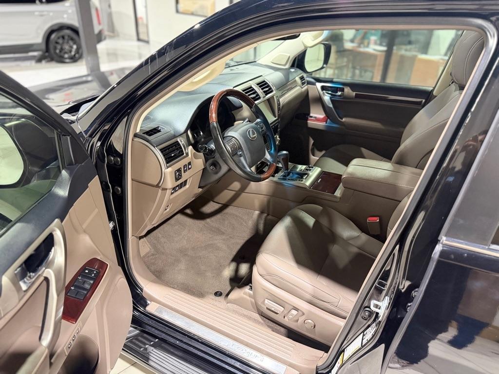Lexus GX 460 Base 2019