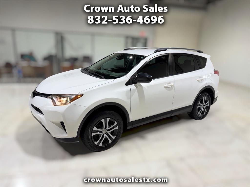 Toyota RAV4 LE FWD 2018