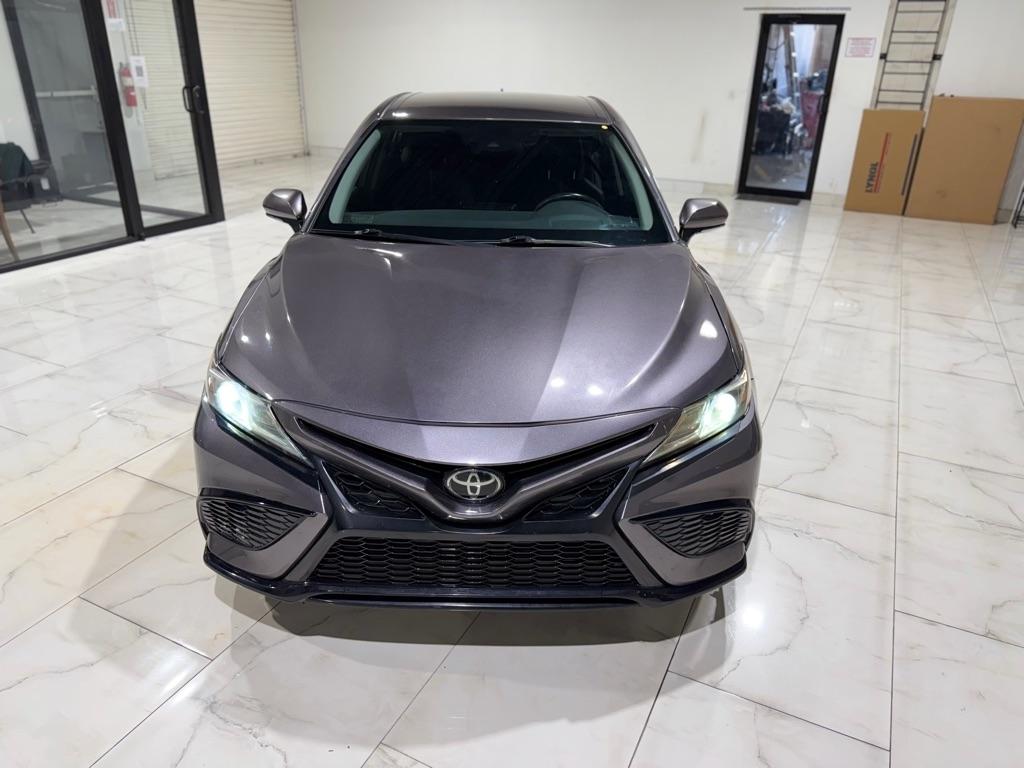 Toyota Camry SE 2024