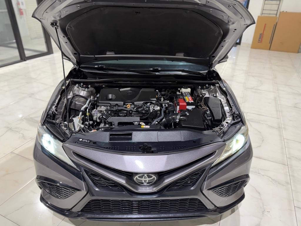 Toyota Camry SE 2024