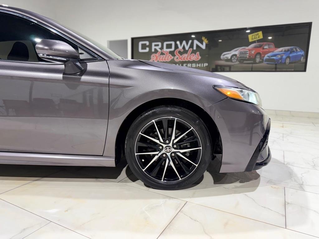 Toyota Camry SE 2024