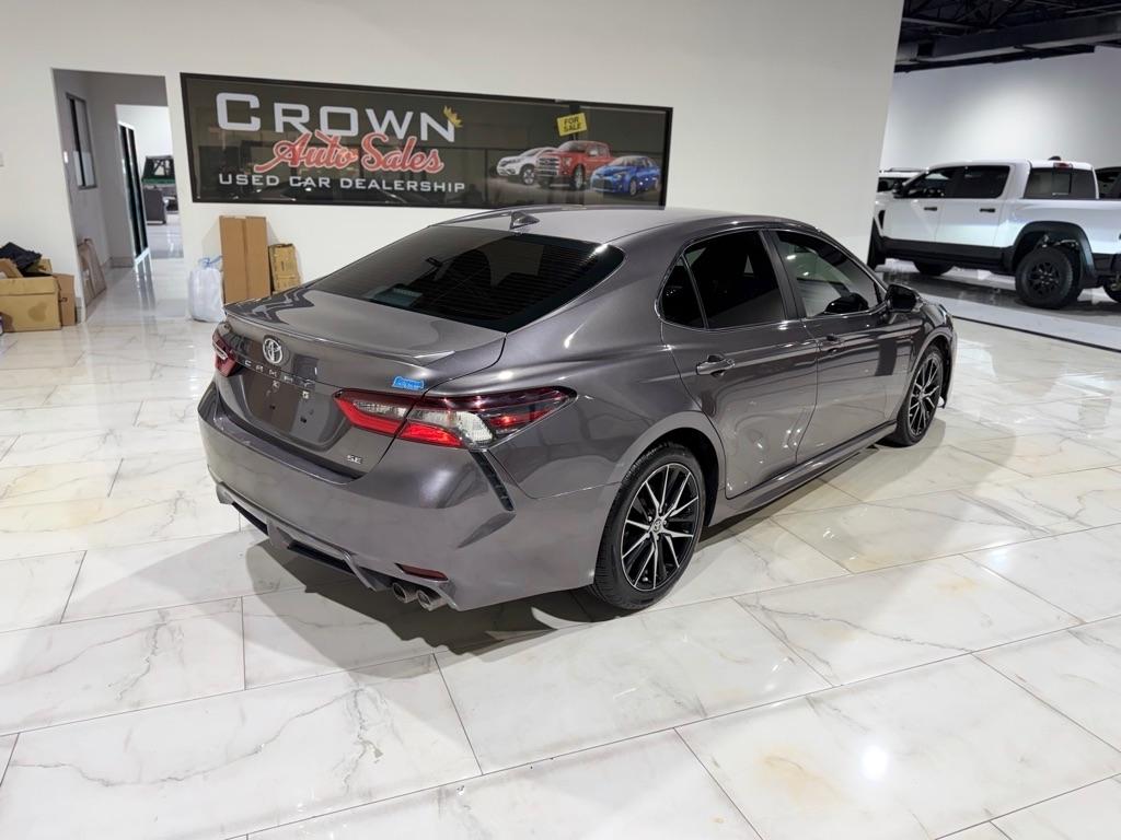 Toyota Camry SE 2024