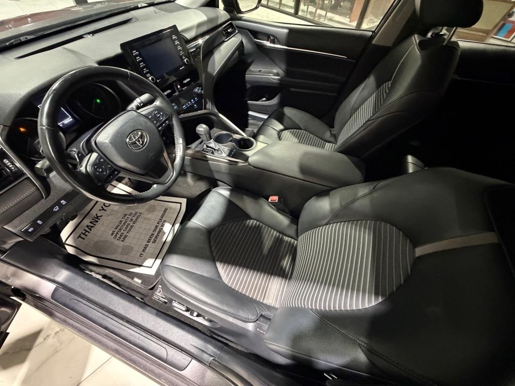 Toyota Camry SE 2024