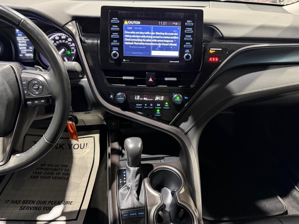 Toyota Camry SE 2024