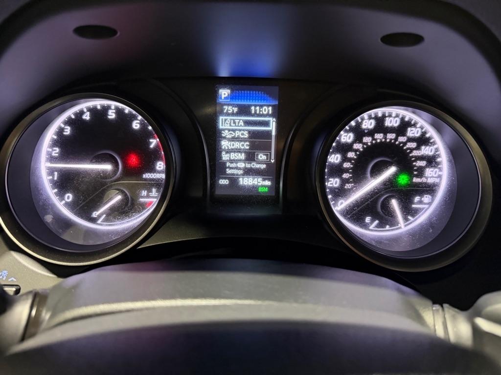 Toyota Camry SE 2024