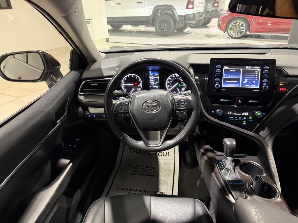 Toyota Camry SE 2024