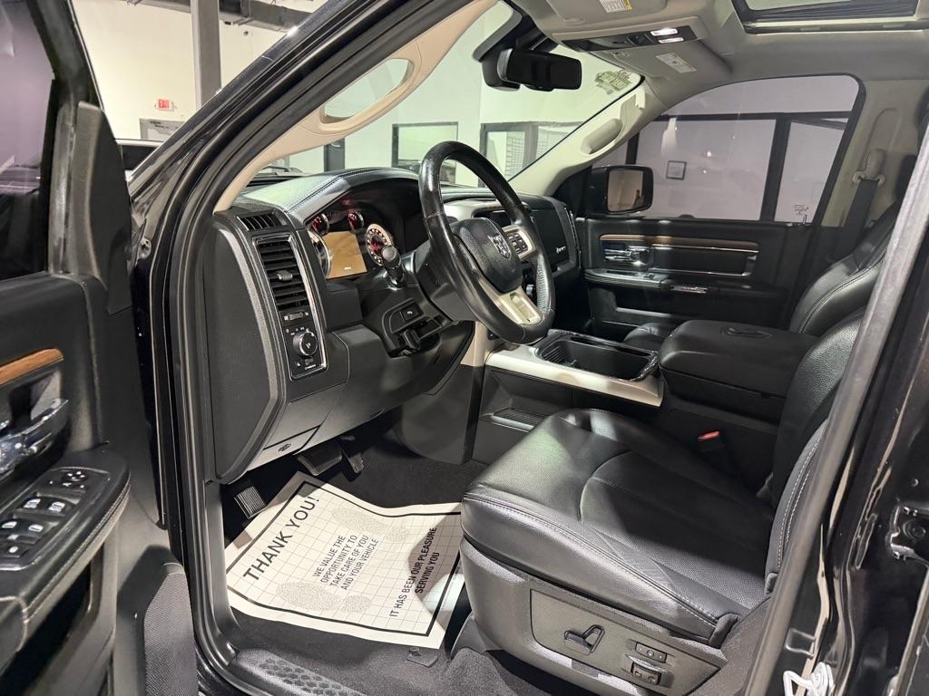 RAM 1500 Laramie Crew Cab SWB 4WD 2018