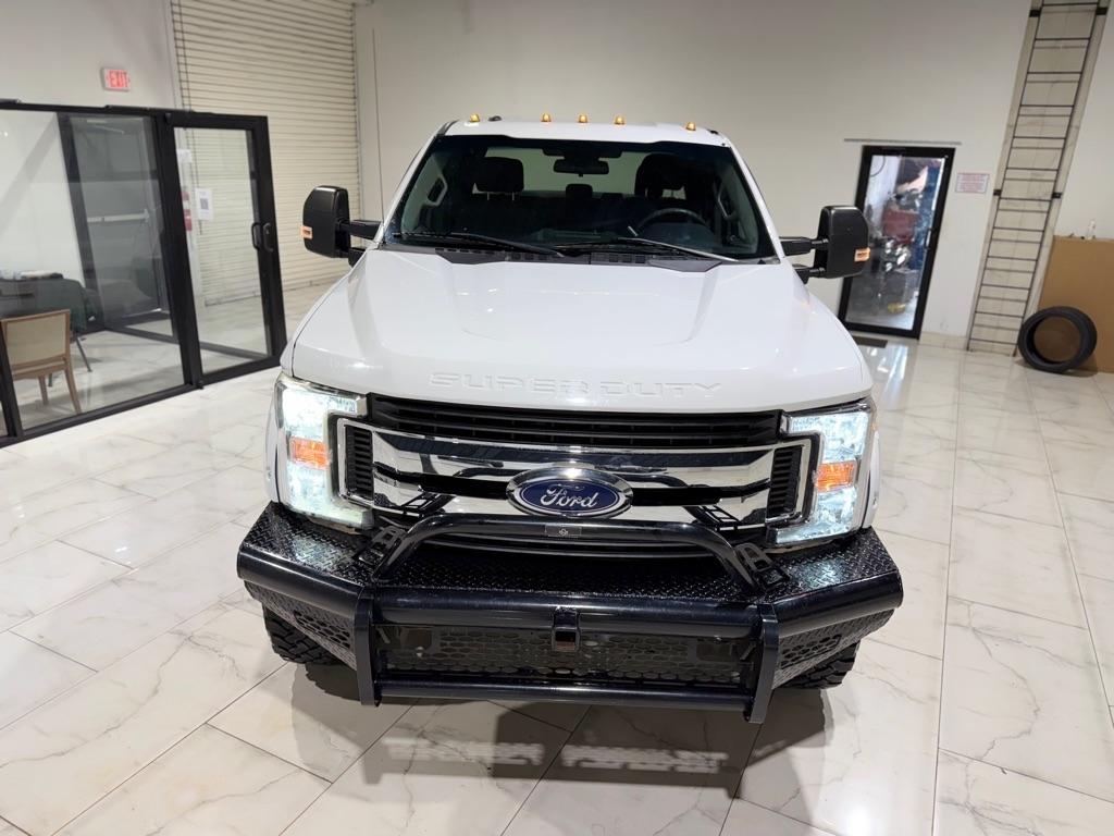 Ford F-350 SD XLT SuperCab 4WD 2019