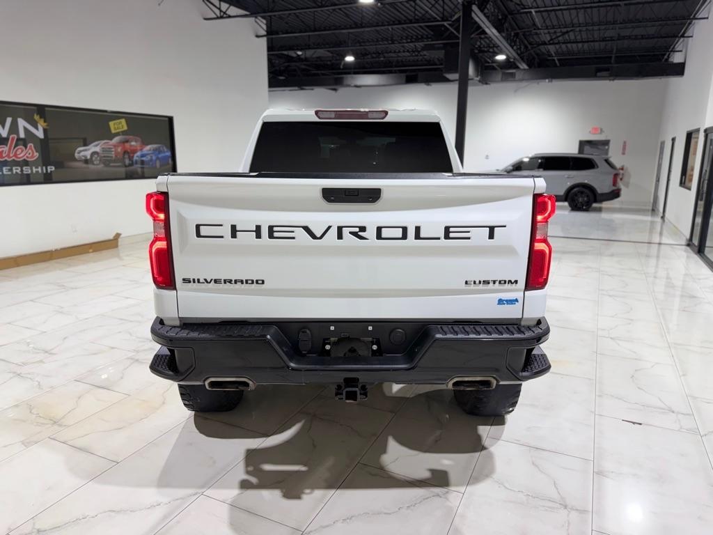 Chevrolet Silverado 1500 Custom Trail Boss Crew Cab Long Box 4WD 2021