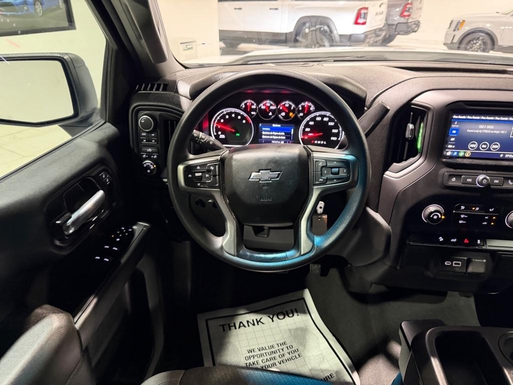 Chevrolet Silverado 1500 Custom Trail Boss Crew Cab Long Box 4WD 2021