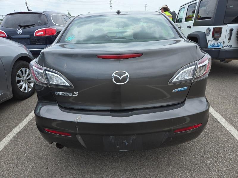 Mazda MAZDA3 I Grand Touring 4-Door 2012