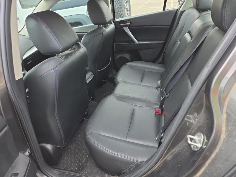 Mazda MAZDA3 I Grand Touring 4-Door 2012