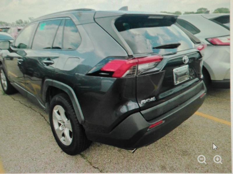 Toyota RAV4 XLE 4D SUV FWD 2019