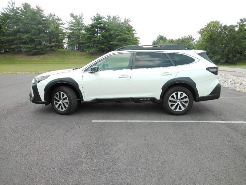 Subaru Outback Premium 2023