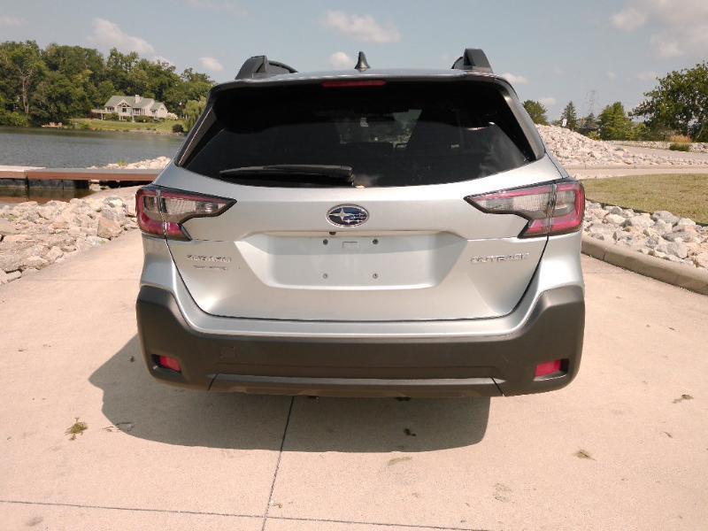 Subaru Outback Premium 2023