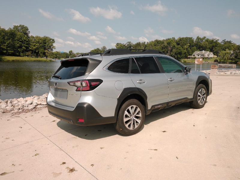 Subaru Outback Premium 2023