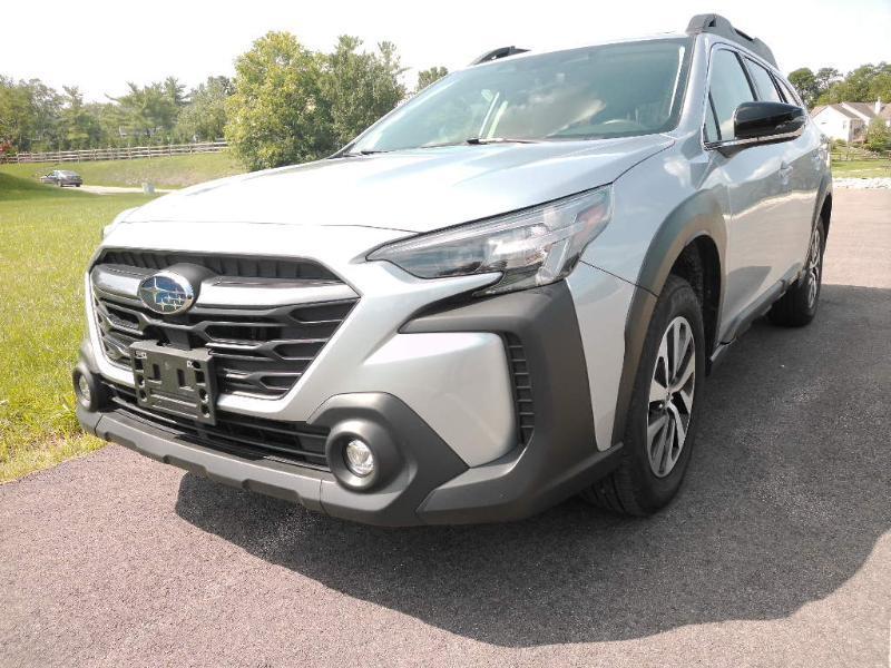 Subaru Outback Premium 2023