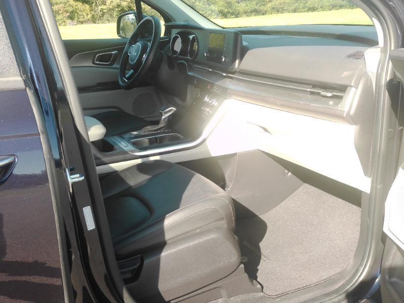Kia Carnival LX Seat Package 2024