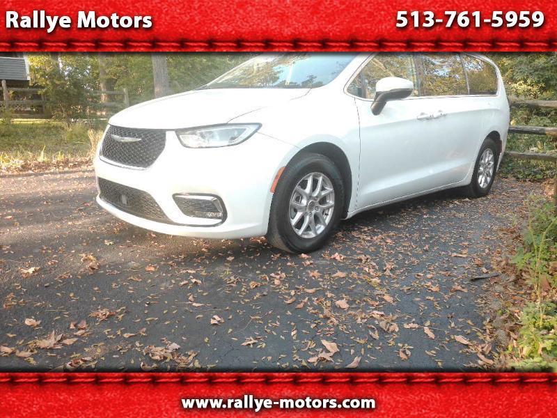 Chrysler Pacifica Touring L 2023