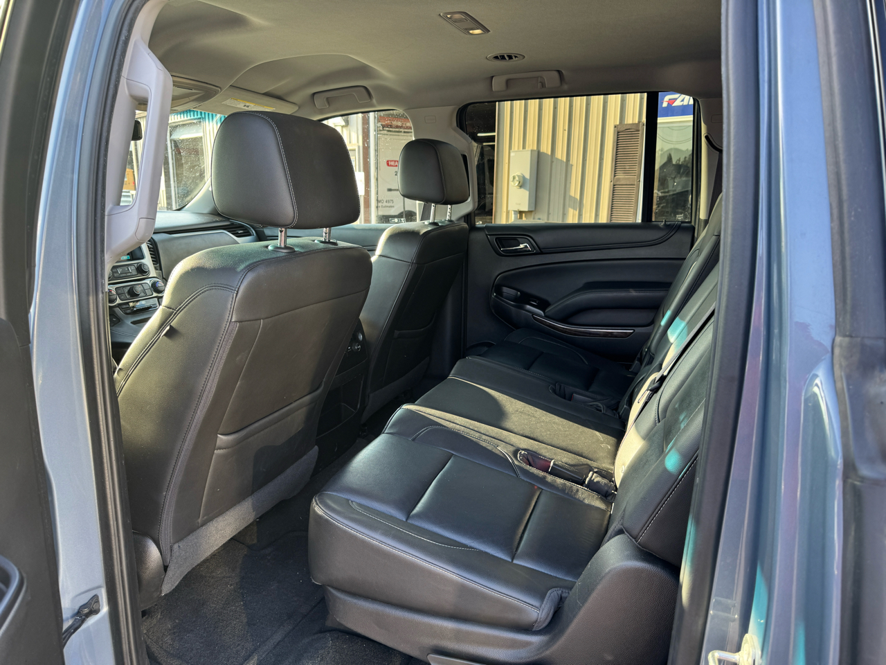 Chevrolet Suburban  2016