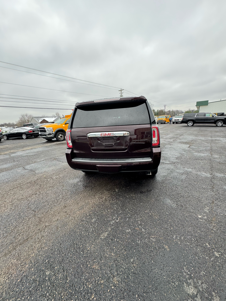 GMC Yukon Denali  2017