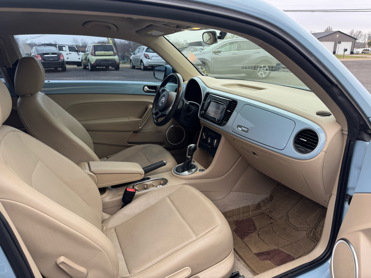 Volkswagen Beetle  2015