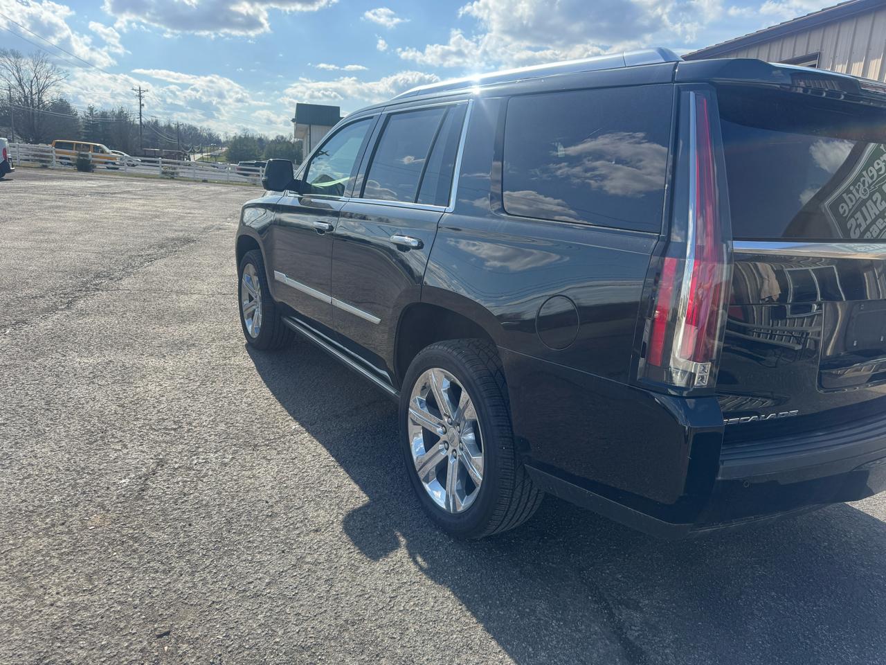 Cadillac Escalade  2016