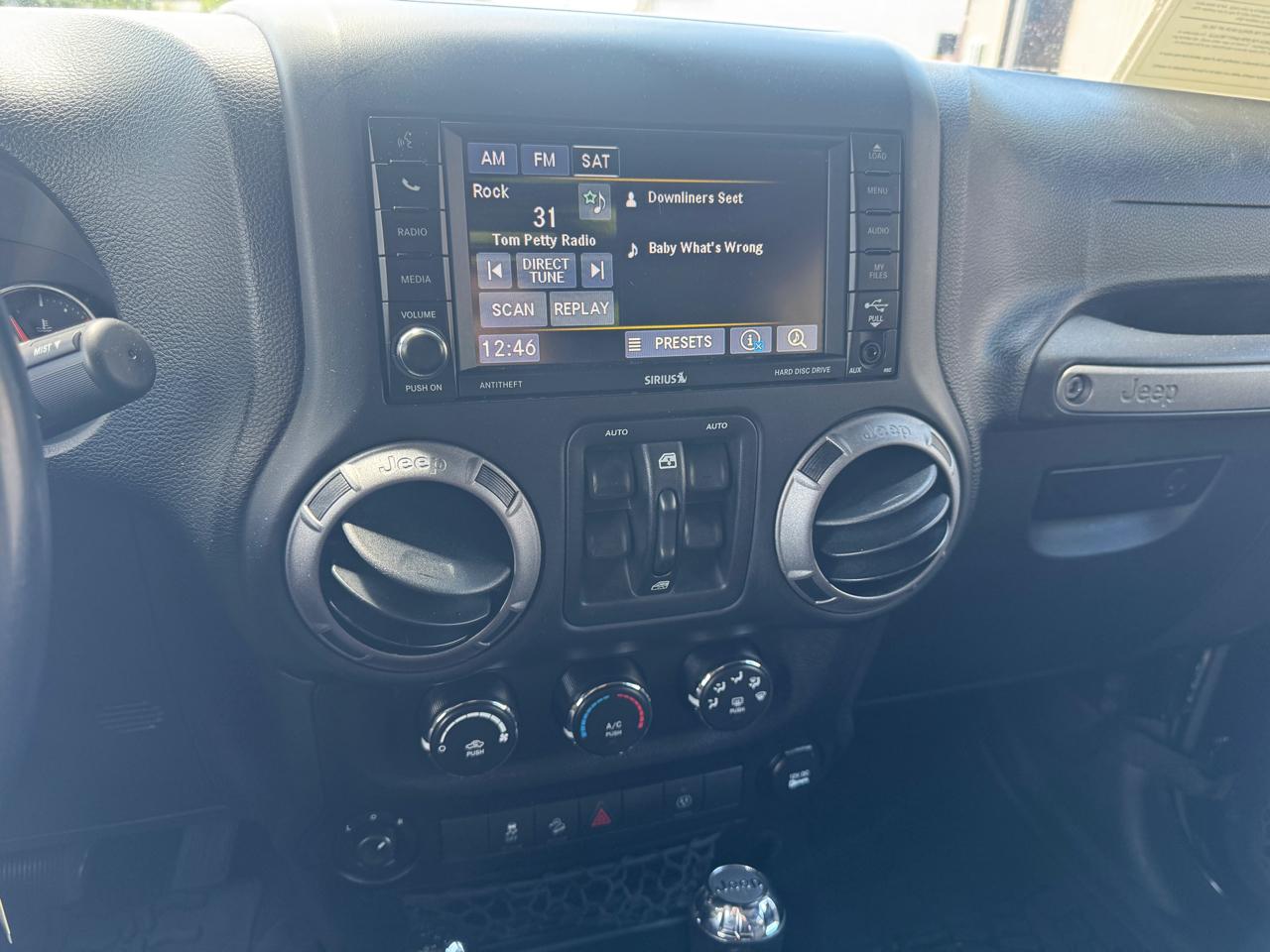 Jeep Wrangler  2017