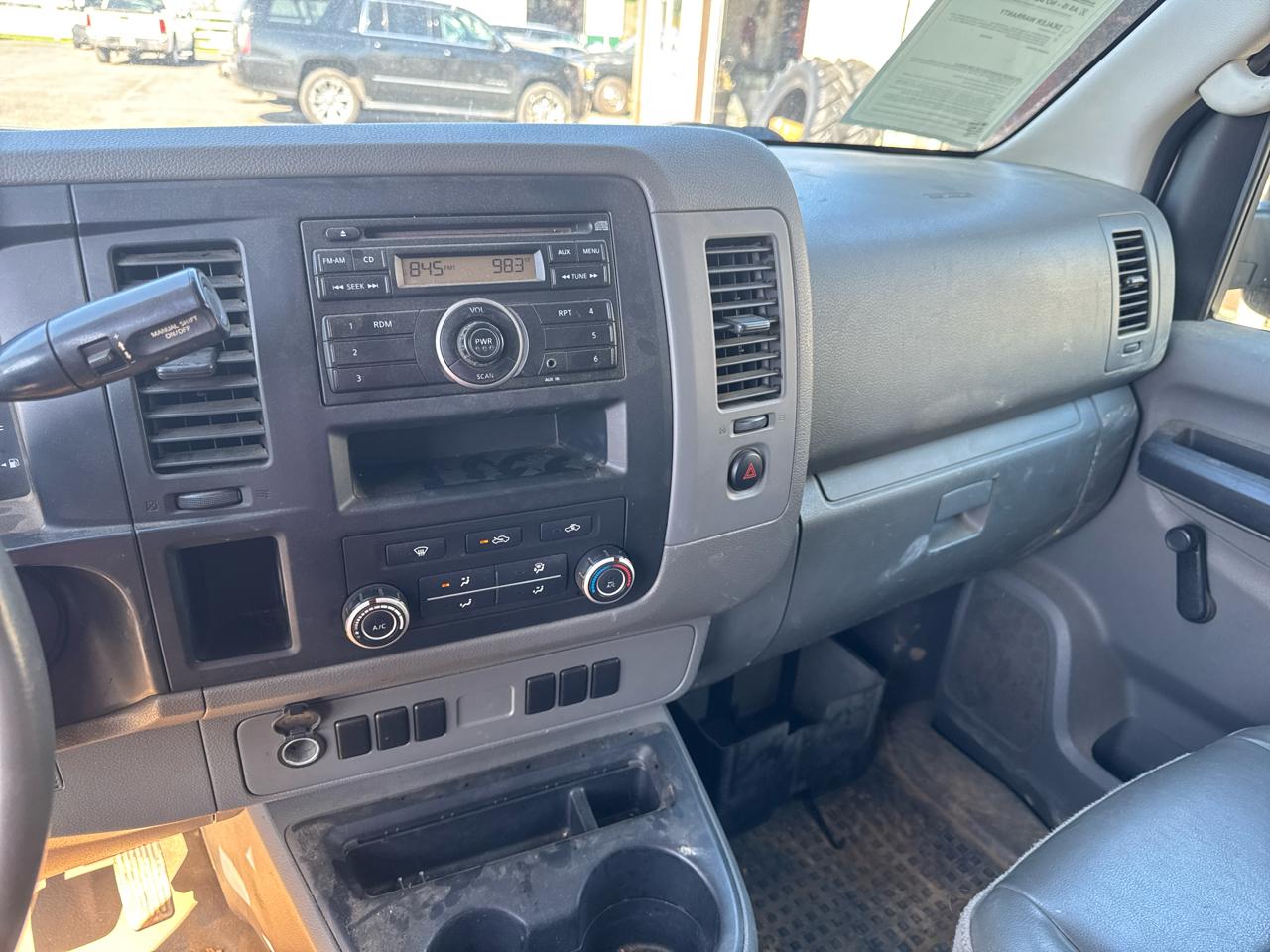 Nissan NV Cargo  2012