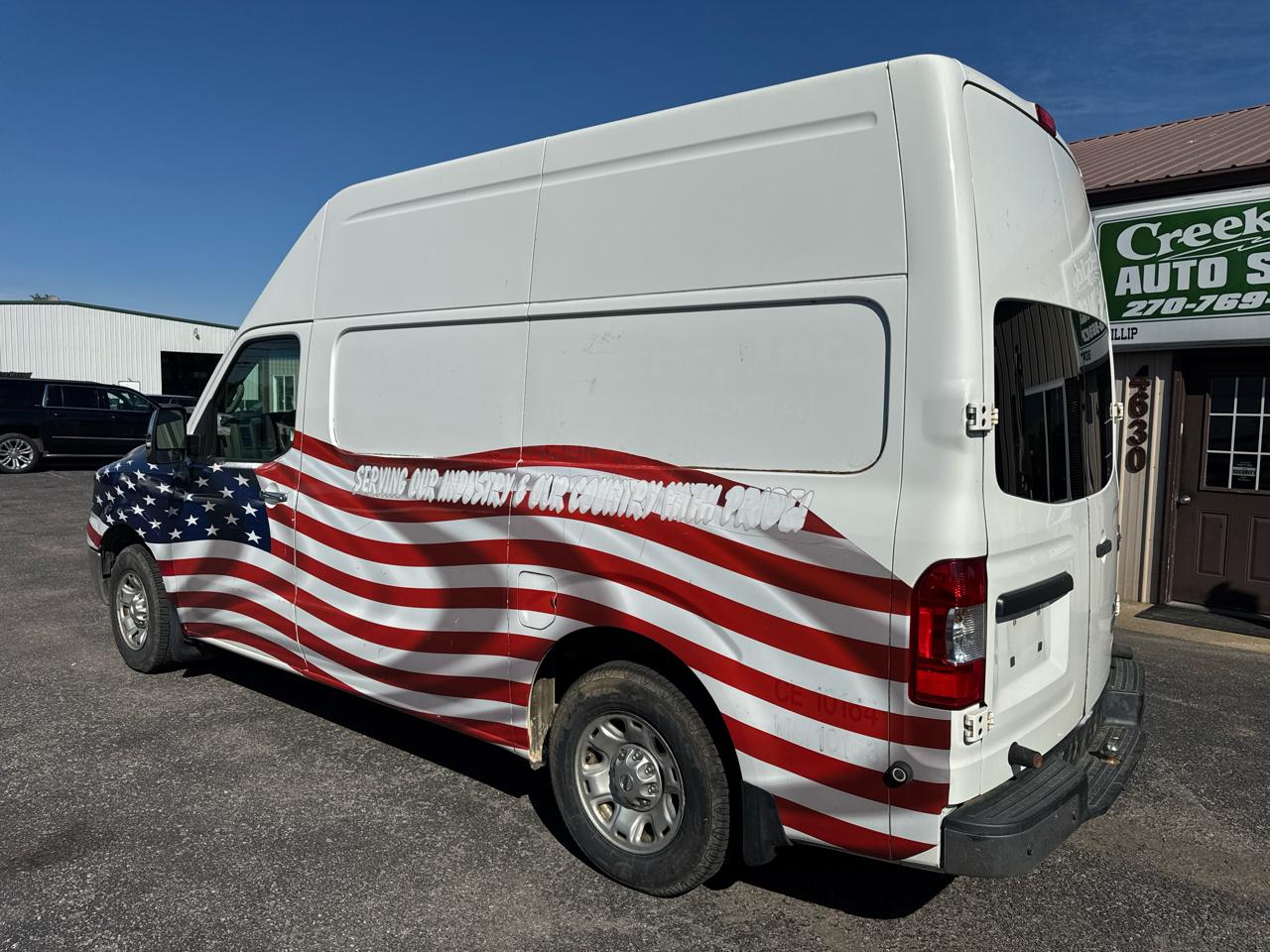 Nissan NV Cargo  2012