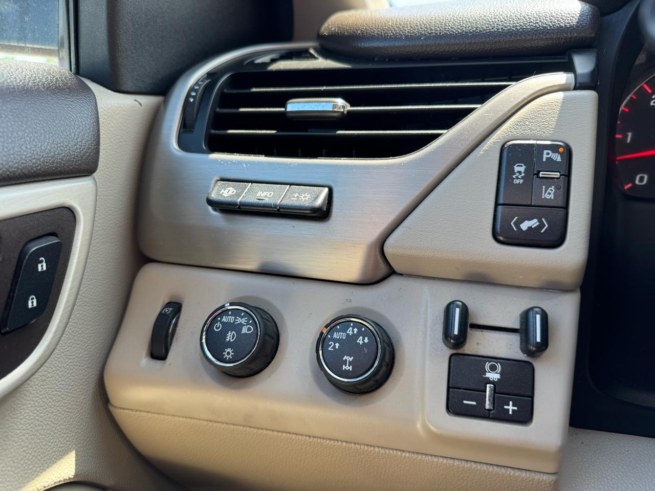 GMC Yukon Denali  2015