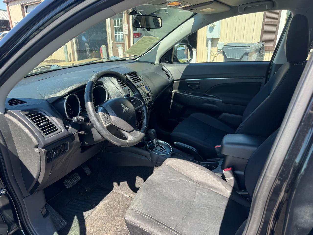 Mitsubishi Outlander Sport  2015