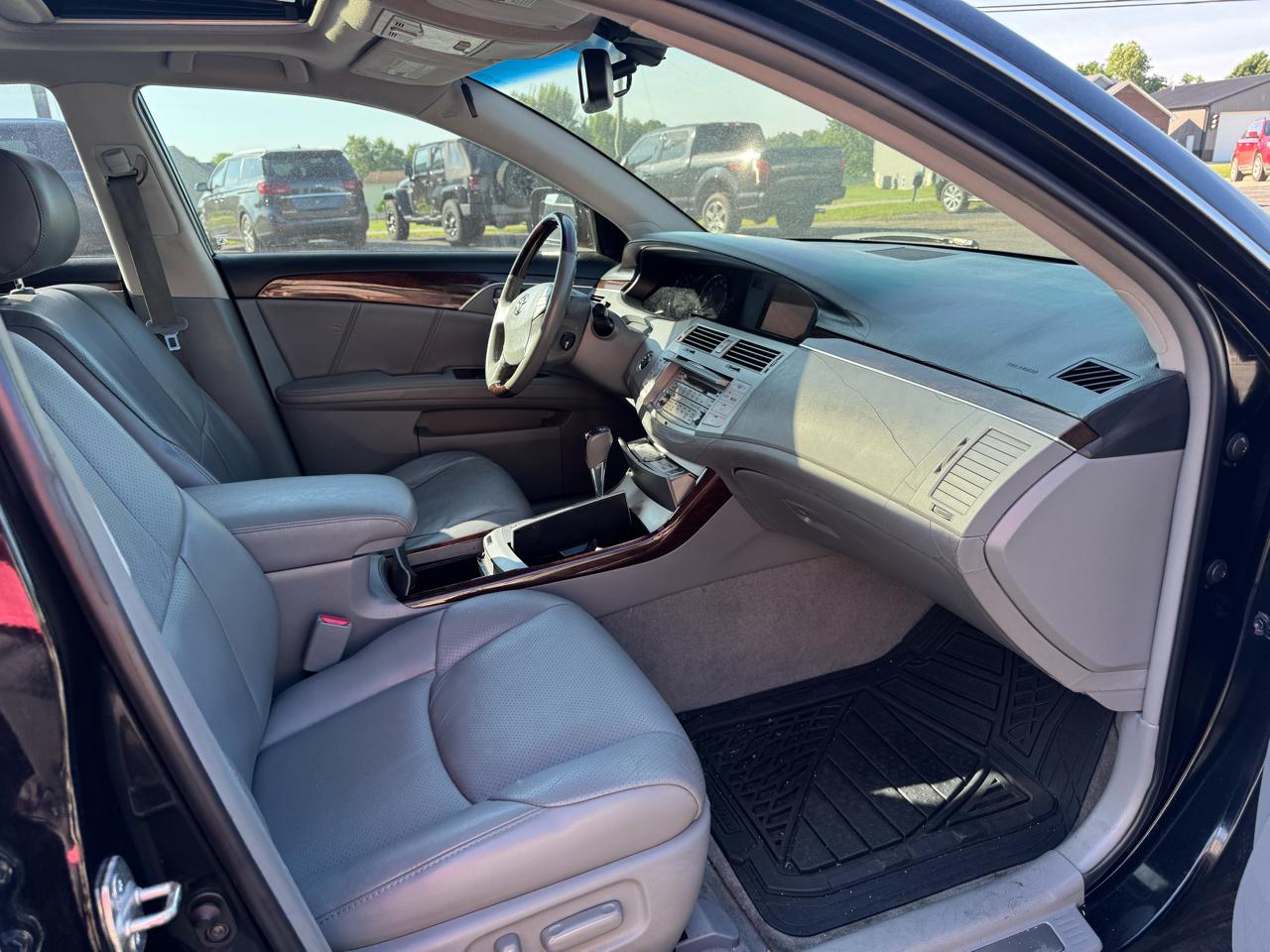Toyota Avalon  2008