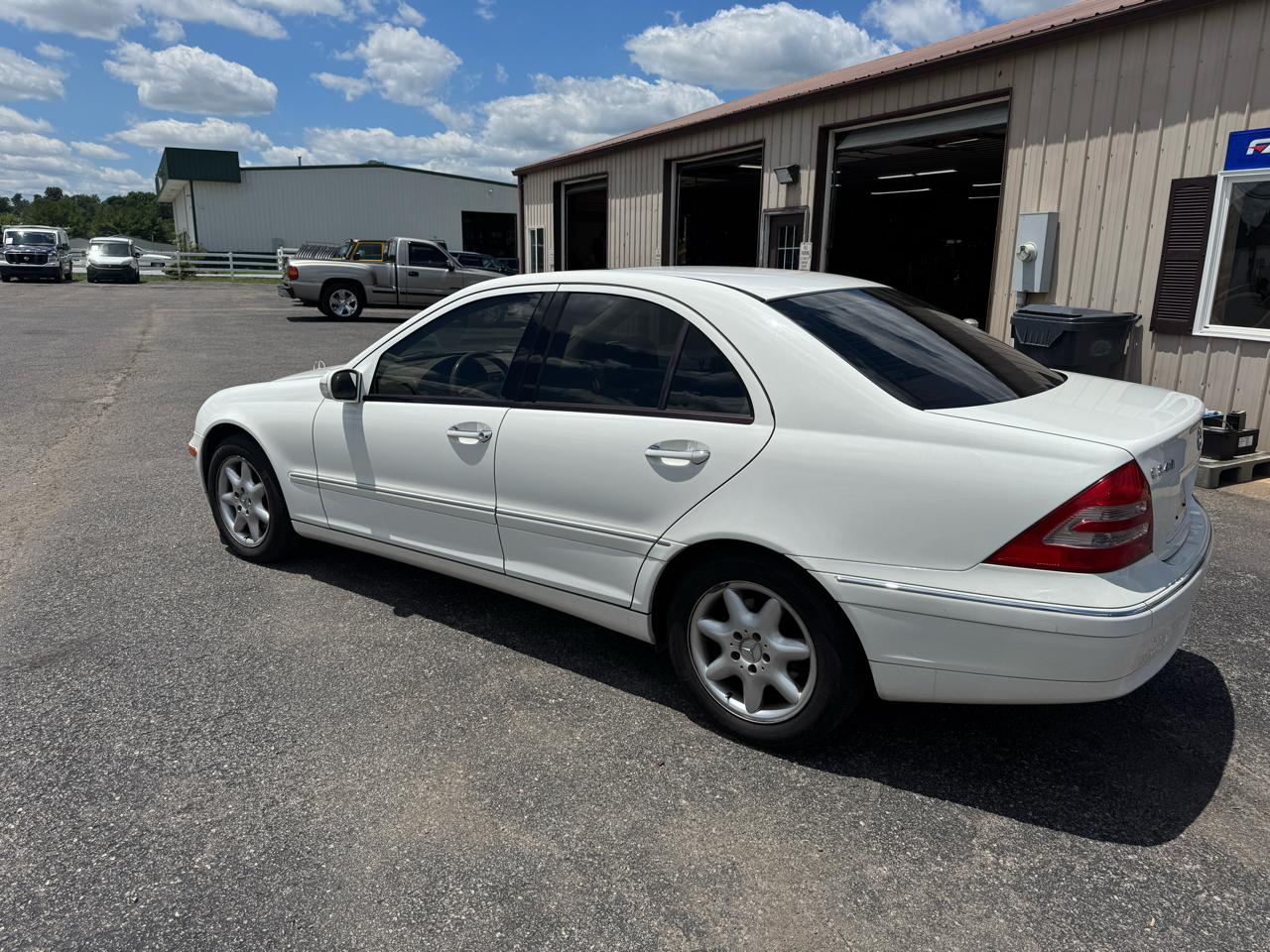 Mercedes-Benz C-Class  2003