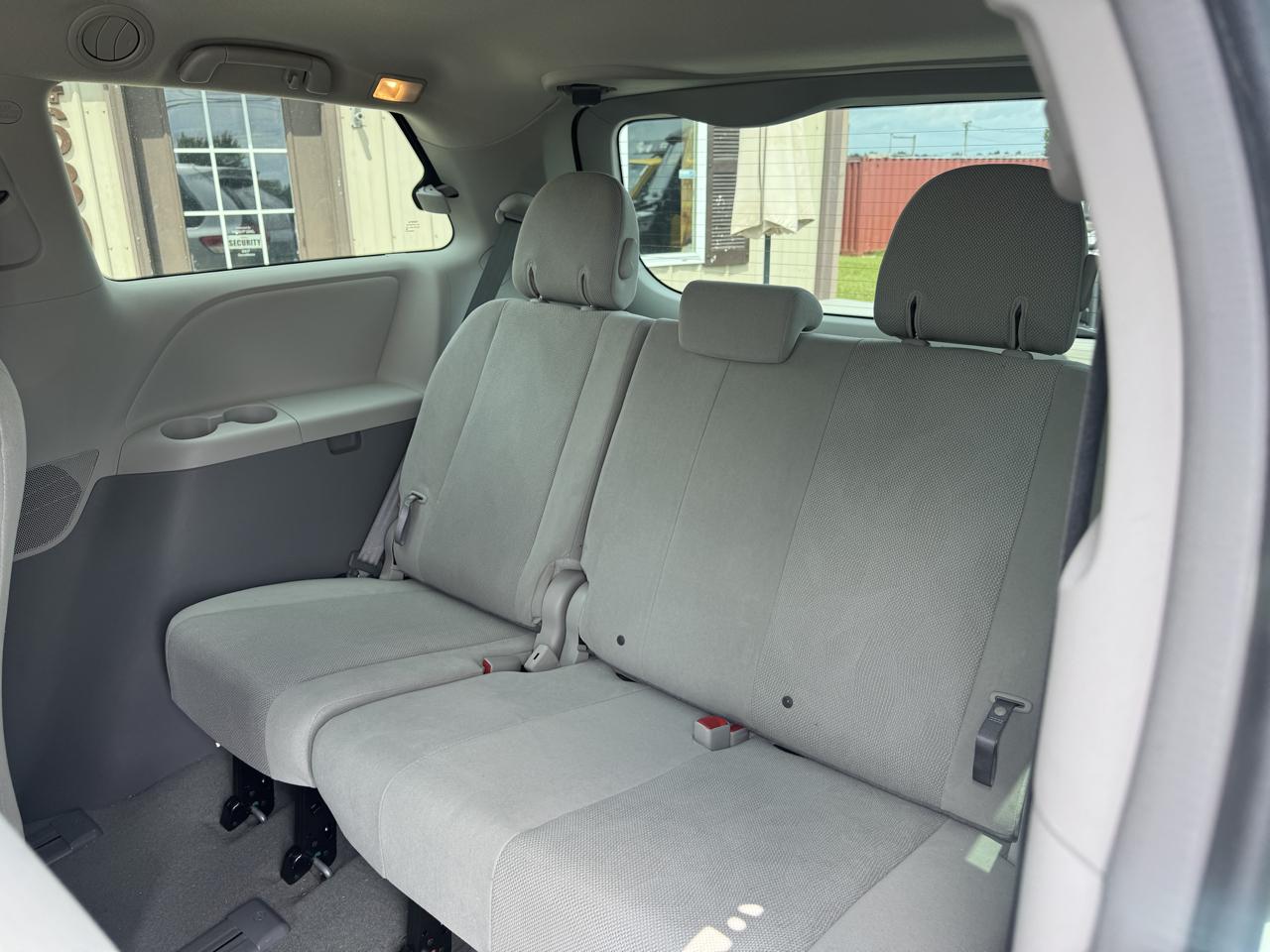 Toyota Sienna  2014
