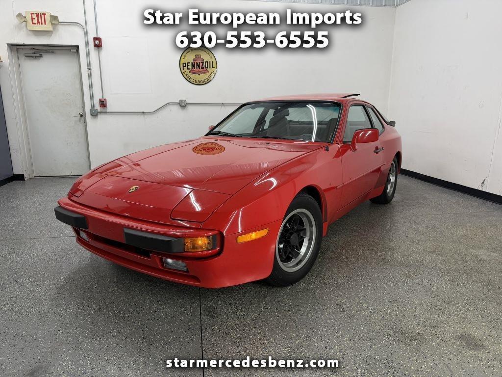 1985 Porsche 944 BASE