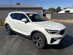 2023 Volvo XC40 