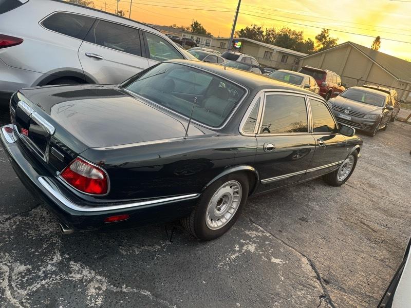 Jaguar XJ Sedan Vanden Plas 1999