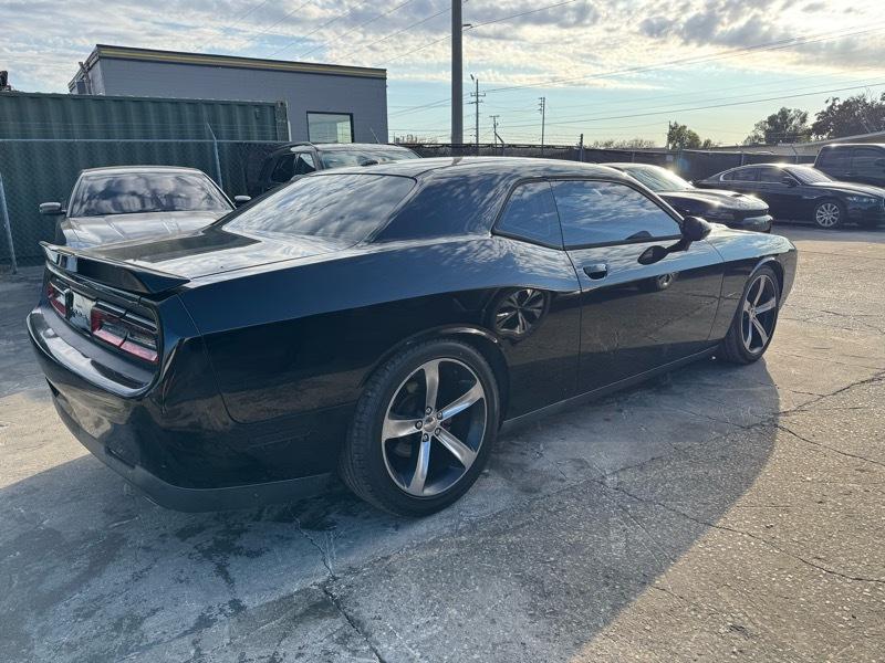 Dodge Challenger SXT 2015