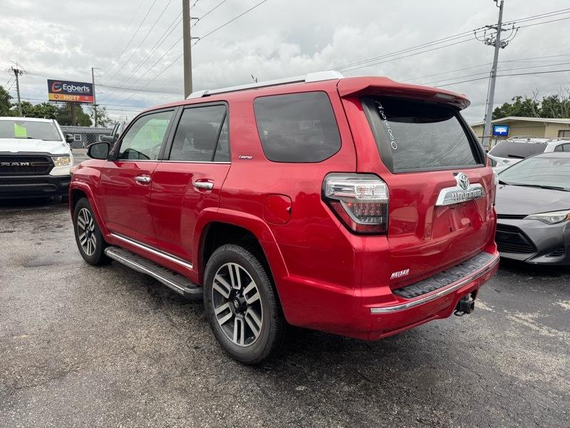 Toyota 4Runner SR5 4WD 2015