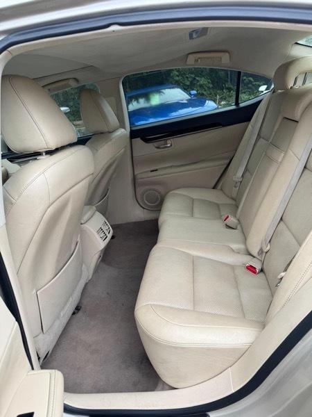 Lexus ES 350 Sedan 2015