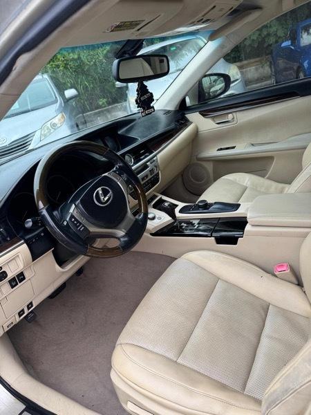 Lexus ES 350 Sedan 2015
